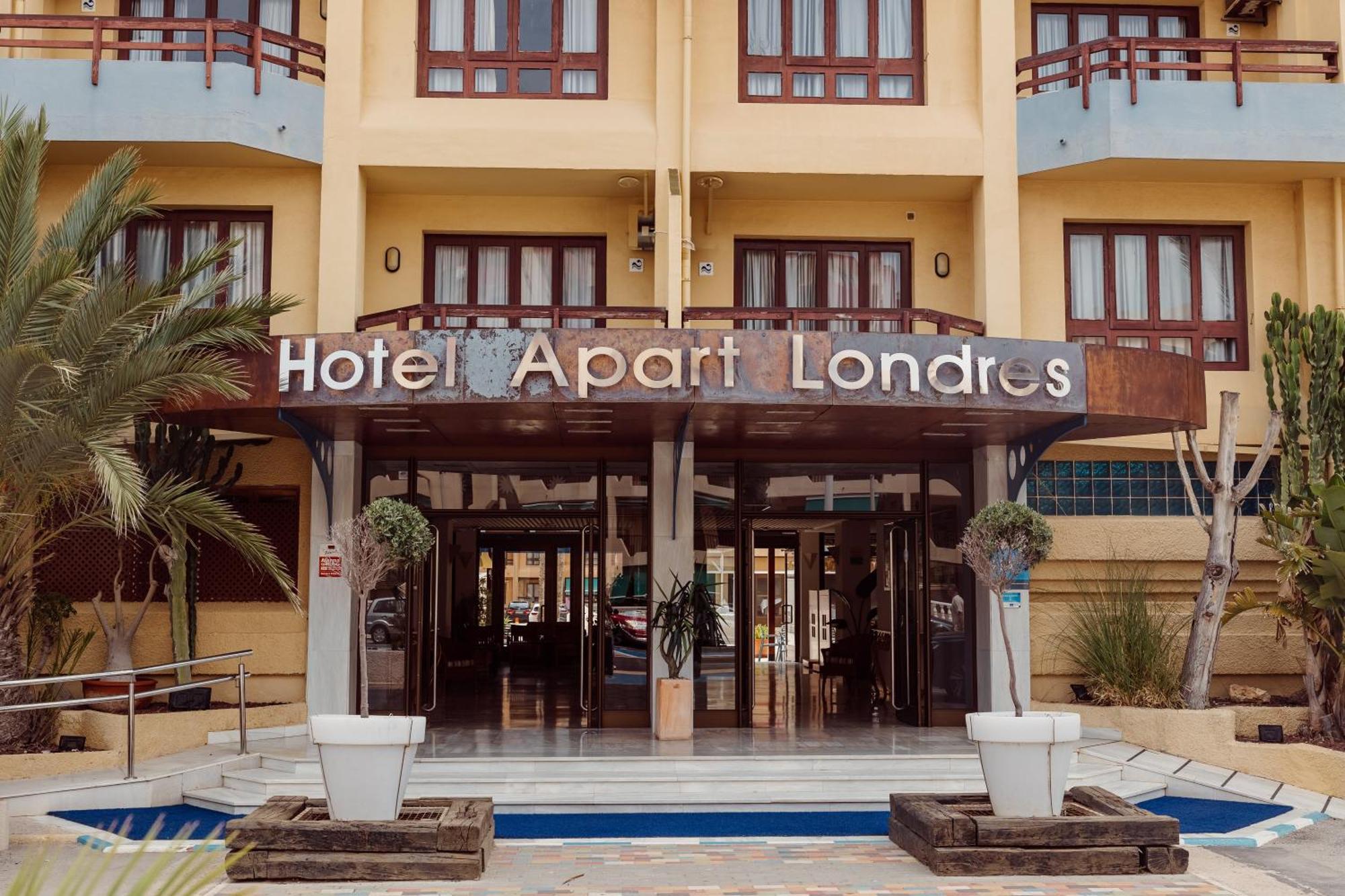 Londres Aparthotel 3*